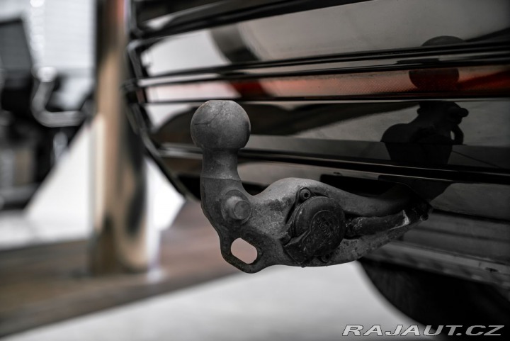 Volkswagen Touareg 4,0TDI V8 4M IQ Masáže Pa 2020