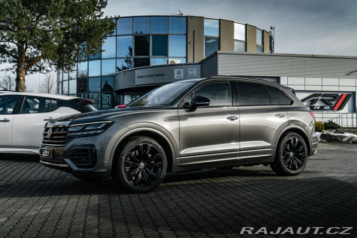 Volkswagen Touareg 4,0TDI V8 4M IQ Masáže Pa 2020