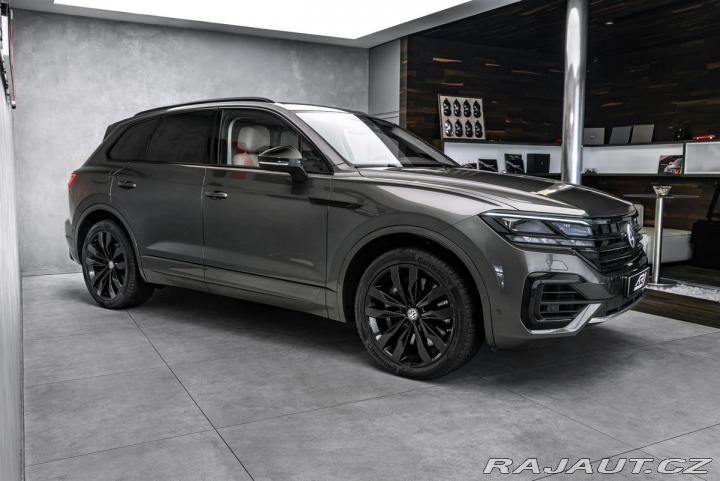 Volkswagen Touareg 4,0TDI V8 4M IQ Masáže Pa 2020