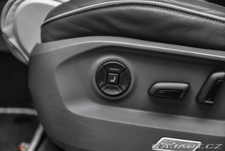 Volkswagen Touareg 4,0TDI V8 4M IQ Masáže Pa 2020