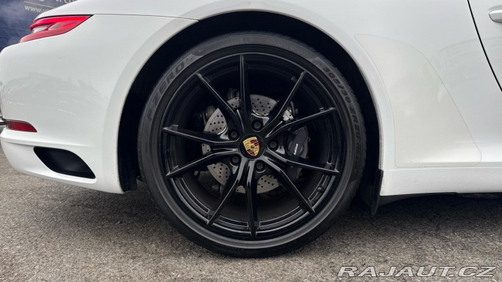 Porsche 911 Carrera Cabriolet 2016