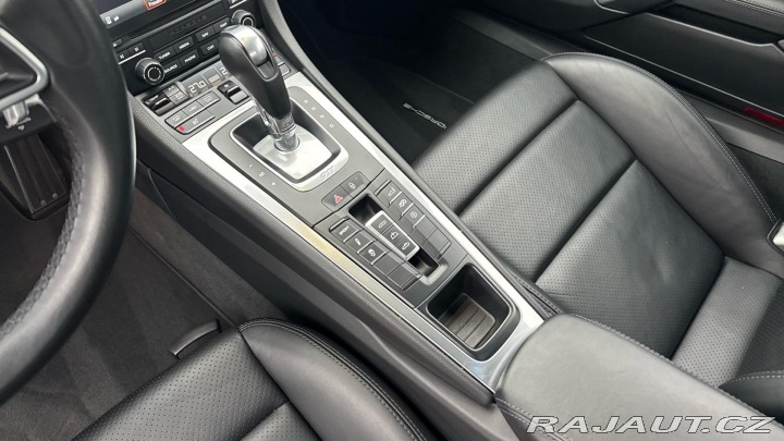 Porsche 911 Carrera Cabriolet 2016