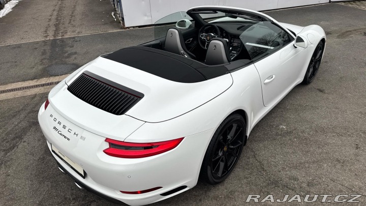 Porsche 911 Carrera Cabriolet 2016