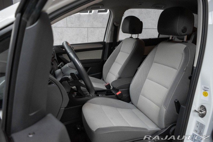 Volkswagen Touran 1.5 TSI 7.MÍST*TAŽNÉ*DPH* 2023