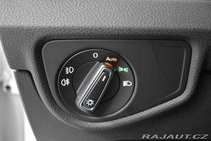 Volkswagen Touran 1.5 TSI 7.MÍST*TAŽNÉ*DPH* 2023