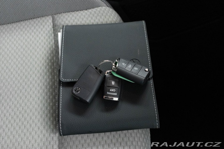 Volkswagen Touran 1.5 TSI 7.MÍST*TAŽNÉ*DPH* 2023