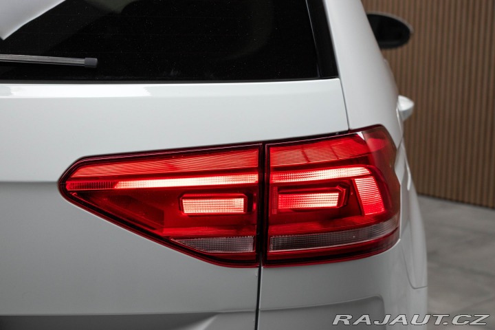 Volkswagen Touran 1.5 TSI 7.MÍST*TAŽNÉ*DPH* 2023