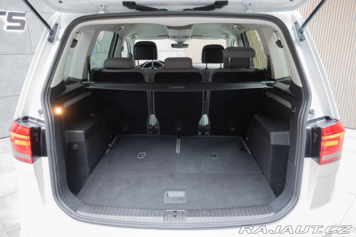 Volkswagen Touran 1.5 TSI 7.MÍST*TAŽNÉ*DPH* 2023