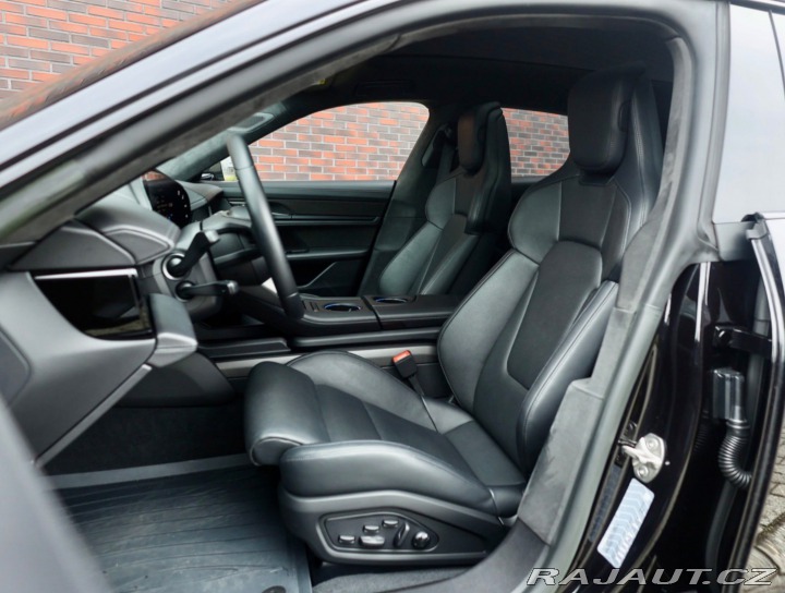 Porsche Taycan Turbo S | PDCC - Pasažie 2023