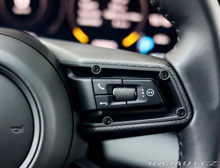 Porsche Taycan Turbo S | PDCC - Pasažie 2023