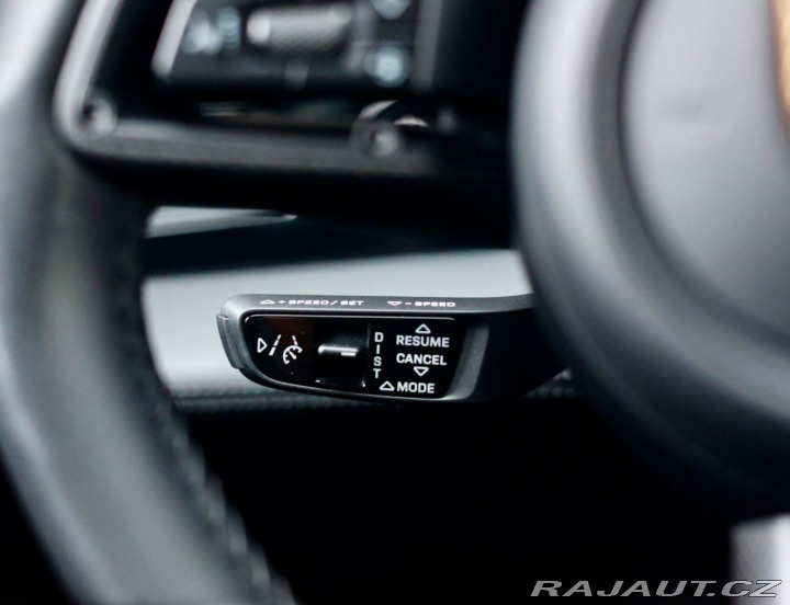 Porsche Taycan Turbo S | PDCC - Pasažie 2023