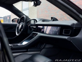 Porsche Taycan Turbo S | PDCC - Pasažie 2023