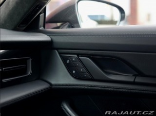 Porsche Taycan Turbo S | PDCC - Pasažie 2023