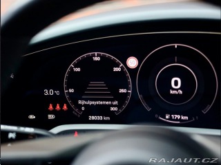 Porsche Taycan Turbo S | PDCC - Pasažie 2023