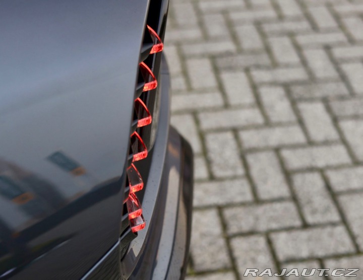 Aston Martin Vanquish 5.2 V12 | Nový model - Q 2024