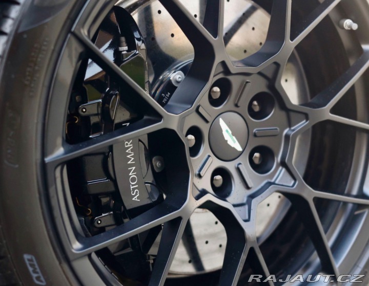 Aston Martin Vanquish 5.2 V12 | Nový model - Q 2024