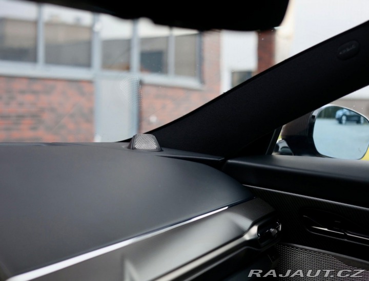 Aston Martin Vanquish 5.2 V12 | Nový model - Q 2024