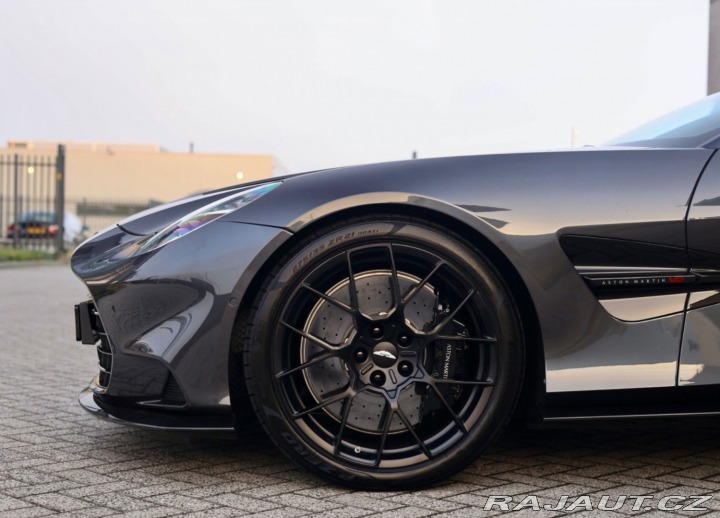 Aston Martin Vanquish 5.2 V12 | Nový model - Q 2024