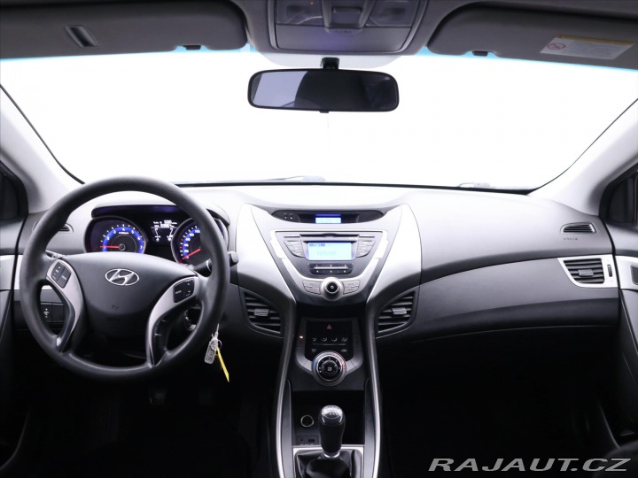 Hyundai Elantra 1,6 i 97kW CZ Comfort Kli 2013