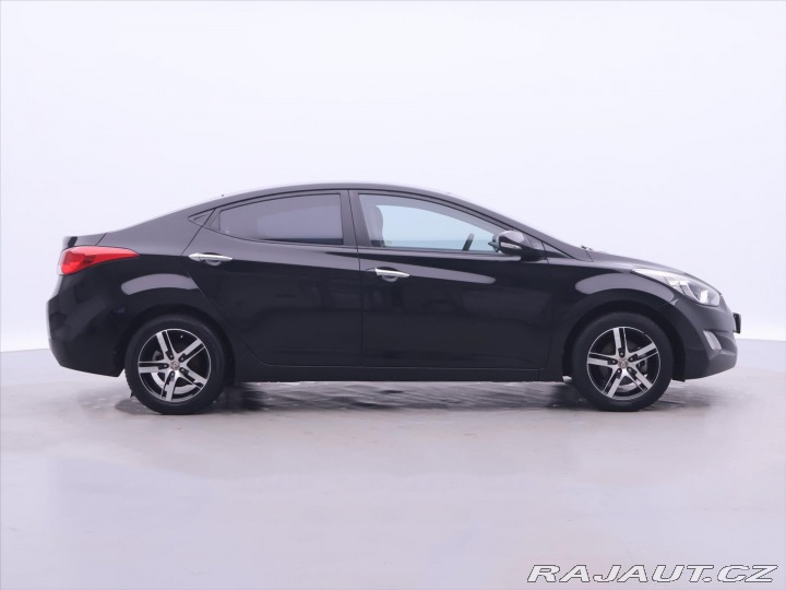 Hyundai Elantra 1,6 i 97kW CZ Comfort Kli 2013