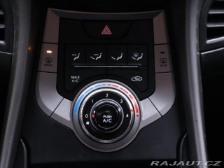 Hyundai Elantra 1,6 i 97kW CZ Comfort Kli 2013