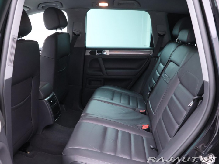 Volkswagen Touareg 3,0 TDi 176kW CZ 4M Serv. 2008