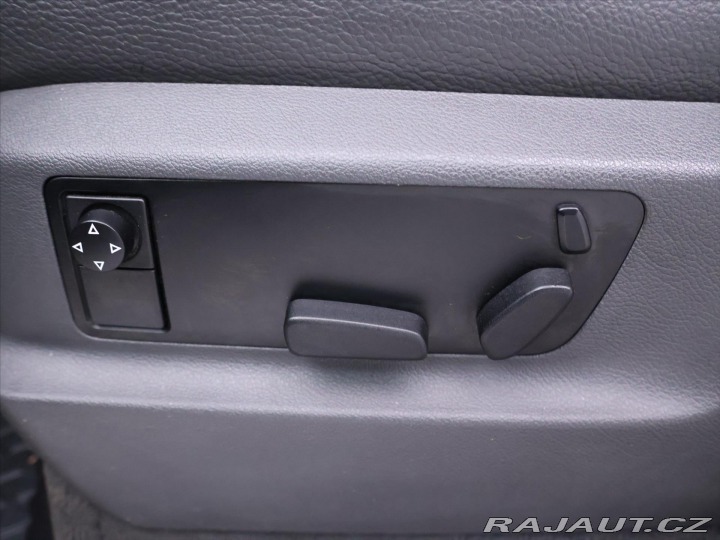 Volkswagen Touareg 3,0 TDi 176kW CZ 4M Serv. 2008