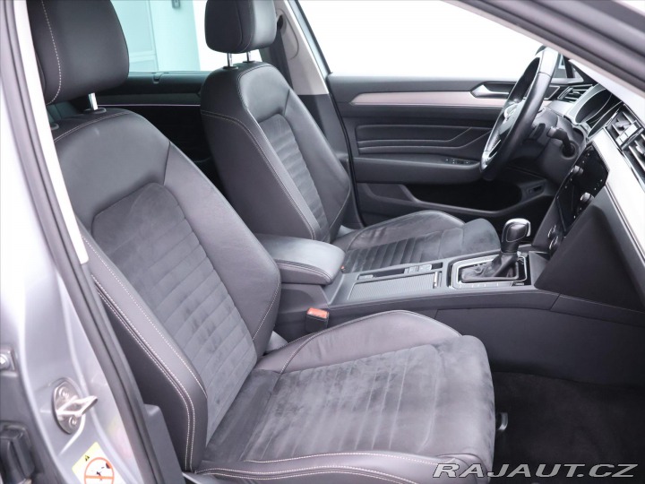 Volkswagen Passat 2,0 TDI 140kW DSG Eleganc 2019