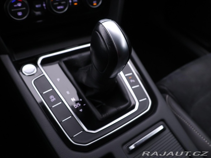 Volkswagen Passat 2,0 TDI 140kW DSG Eleganc 2019