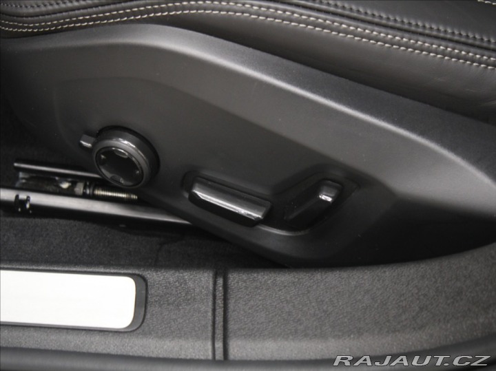 Volvo S60 2,0 T8 AWD 455koní Ultima 2024