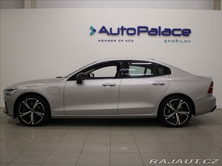 Volvo S60 2,0 T8 AWD 455koní Ultima 2024