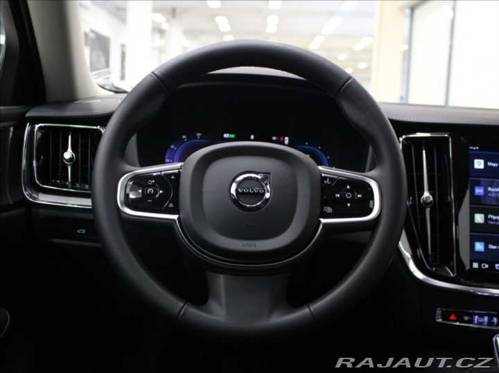 Volvo S60 2,0 T8 AWD 455koní Ultima 2024