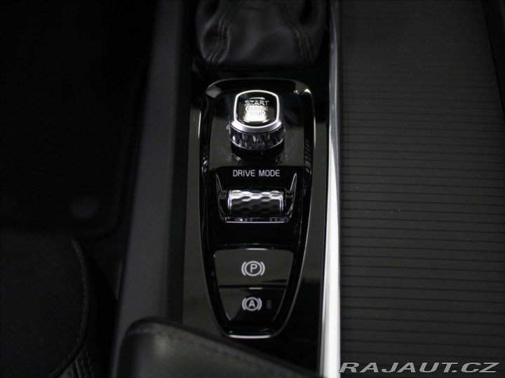 Volvo XC60 2,0 T5 250k.Mom.PRO BLIS 2019