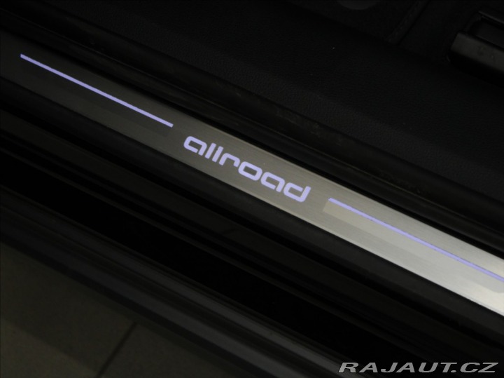 Audi A6 Allroad 3,0 45TDI Paměť M 2023