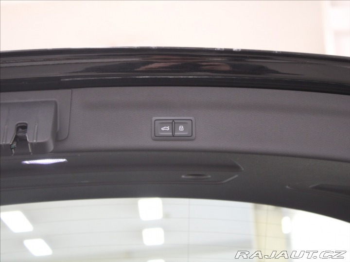 Audi A6 Allroad 3,0 45TDI Paměť M 2023