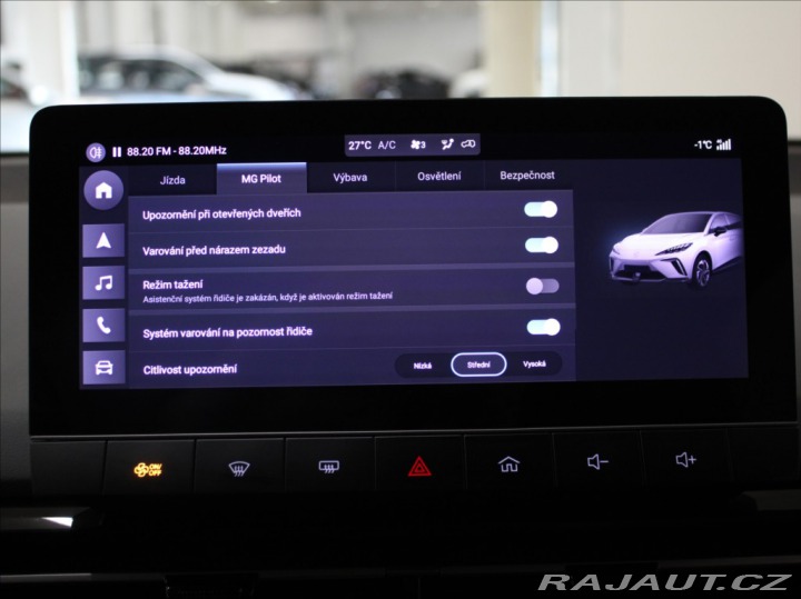 MG MG4 0,1 180kW 77kWh Exclusive 2025