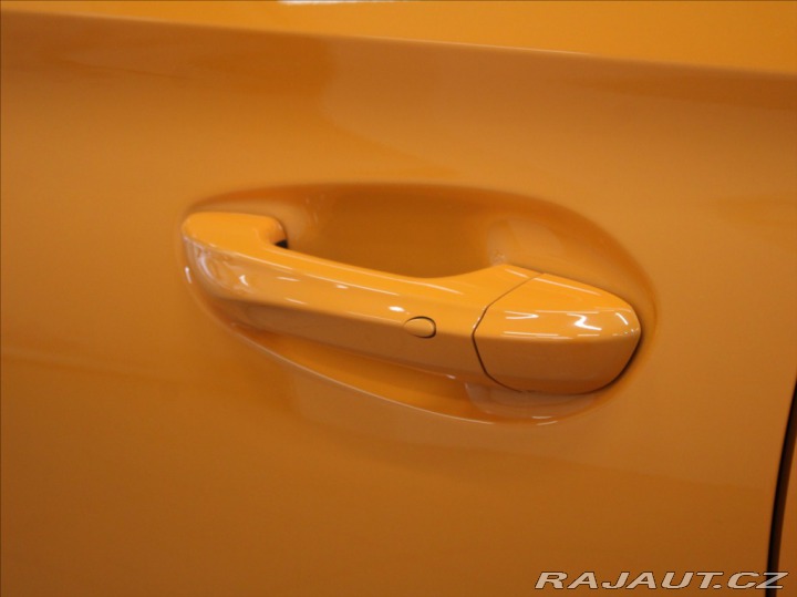 MG MG4 0,1 180kW 77kWh Exclusive 2025