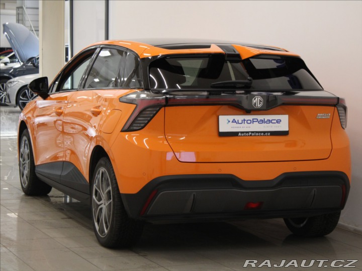 MG MG4 0,1 180kW 77kWh Exclusive 2025