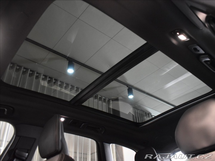 Volvo XC60 2,0 B5 AWD Black Edition 2025