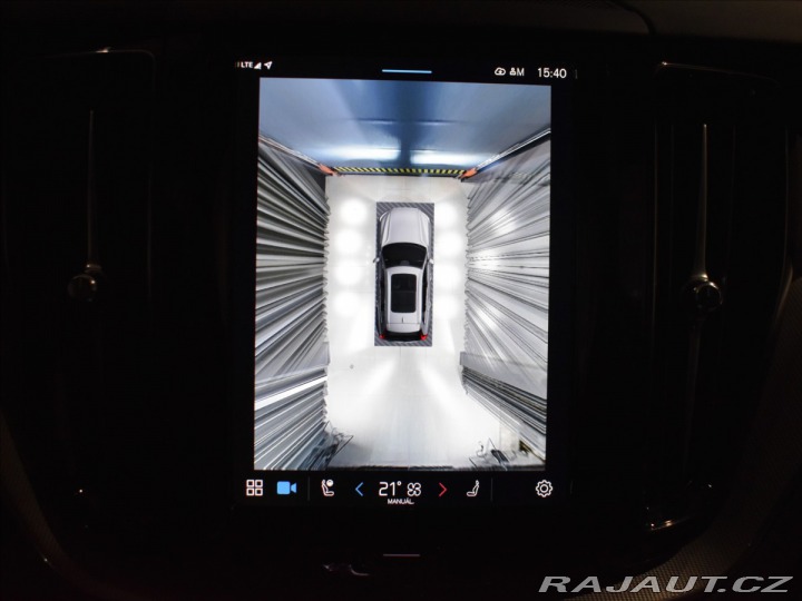 Volvo XC60 2,0 B5 AWD Black Edition 2025