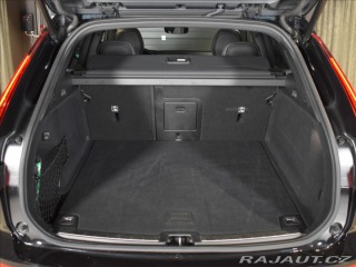 Volvo XC60 2,0 B5 AWD Black Edition 2025