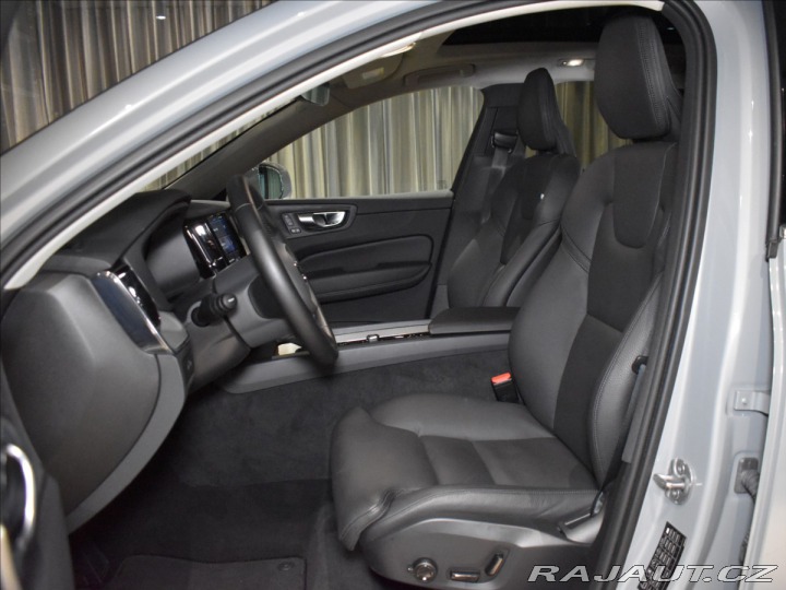 Volvo XC60 2,0 T6 AWD Plus 2025