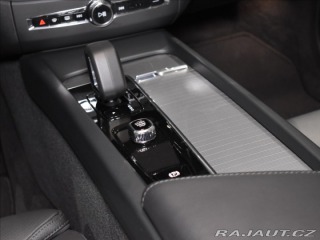 Volvo XC60 2,0 T6 AWD Plus 2025