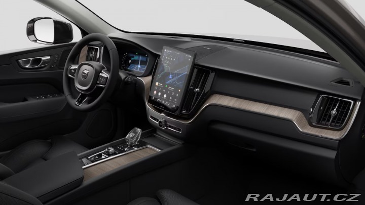 Volvo XC60 2,0 B5  Plus Dark 2025