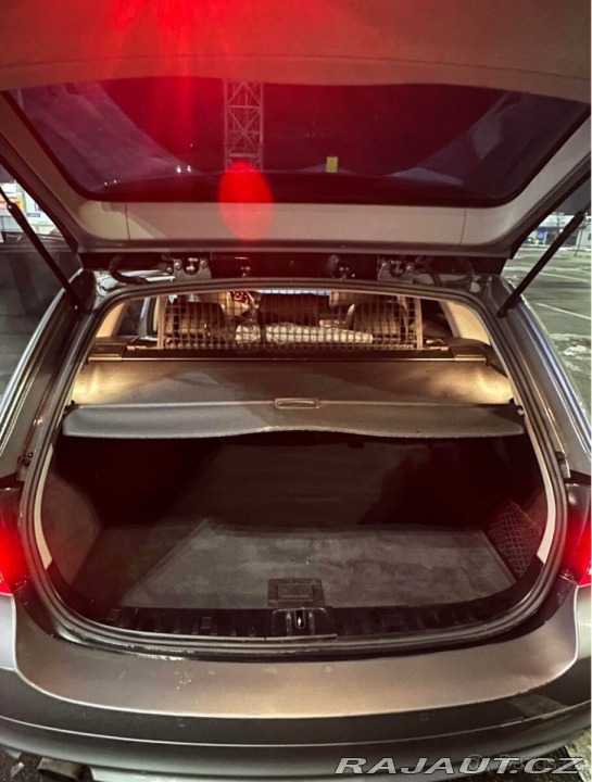 BMW 3 2,0 (2010) AUTOMAT 2010