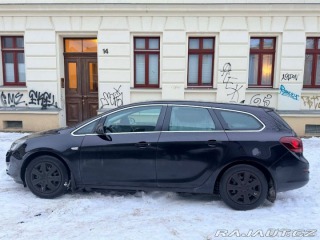 Opel Astra 2,0   J sportes tovrer 2011