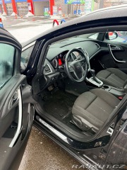 Opel Astra 2,0   J sportes tovrer 2011