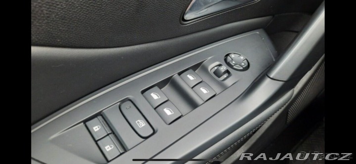 Peugeot 308 1,5   SW BHDI EAT8 2024