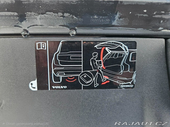 Volvo V90 2,0   145 kw -NEZ.TOPENI 2021