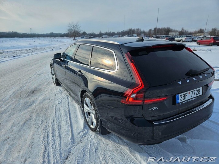 Volvo V90 2,0   145 kw -NEZ.TOPENI 2021